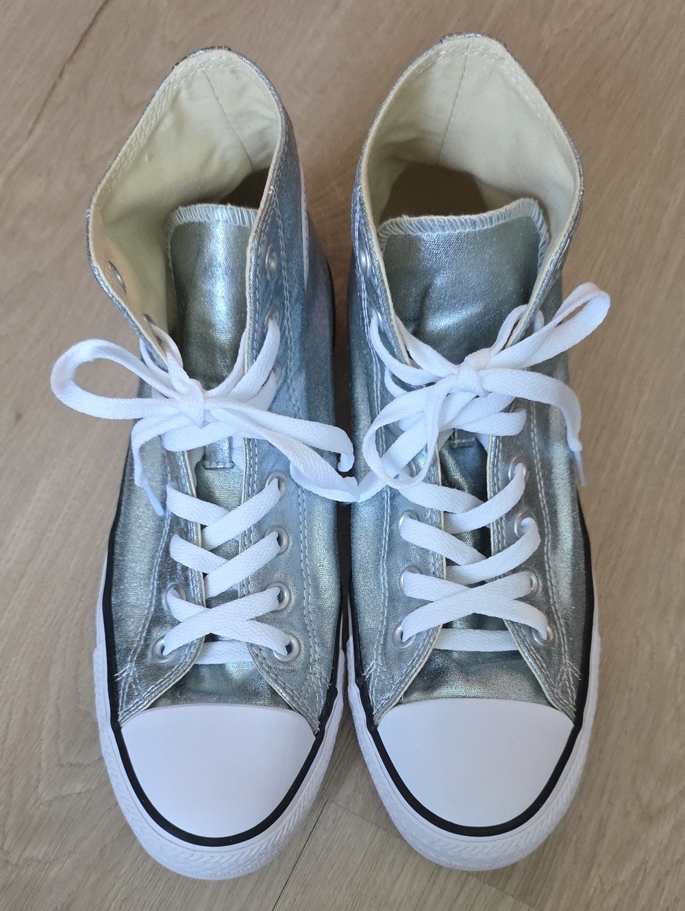 Converse Chuck Taylor All Star High "Metallic Glacier" - Size M8 / W10
